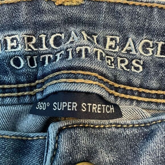 American Eagle Kickboot Jeans Blue Medium Wash Denim 360 Super Stretch Low Rise - Picture 5 of 8